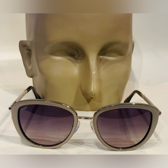 New Women’s TOD’S Sunglasses - Picture 6 of 10